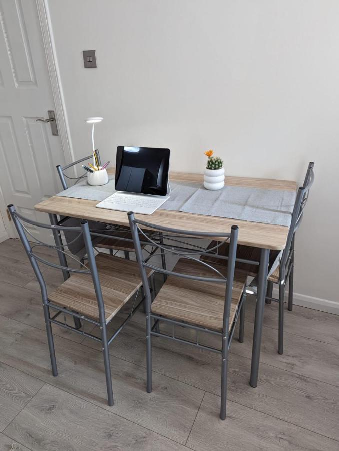 Lovely 2 Bedroom Flat In Nice Inversness Area. Inverness Kültér fotó
